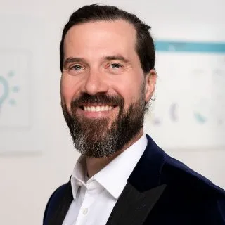 Dr. Daniel Lorenz