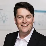 Dr. med. Igor Toker
